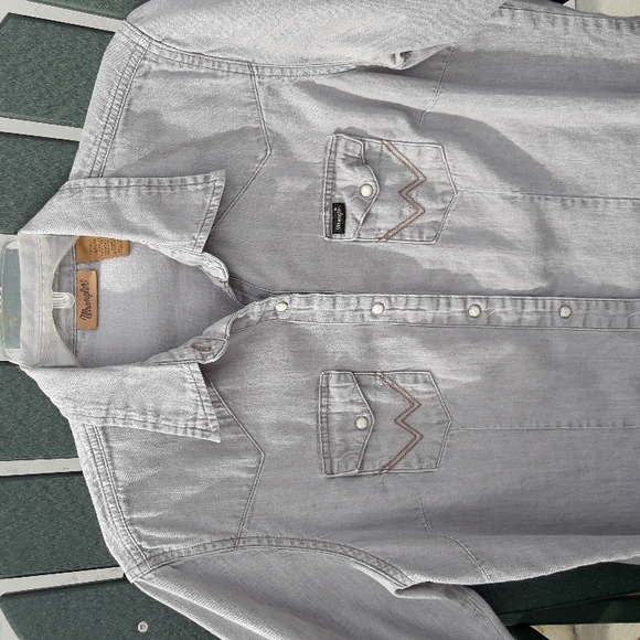 Women's Wrangler Shirt Gray Denim Large - Picture 10 of 12
